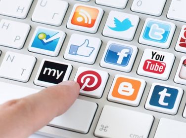 İnternetin ve Sosyal Medyanın Gücü ile Müşterilerinizi Arttırın.