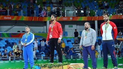 Milli güreşçi Taha Akgül Rio’da altın madalya kazandı