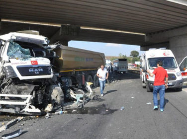 Tekirdağ’da yolcu otobüsü ile kamyon çarpıştı: 7 yaralı