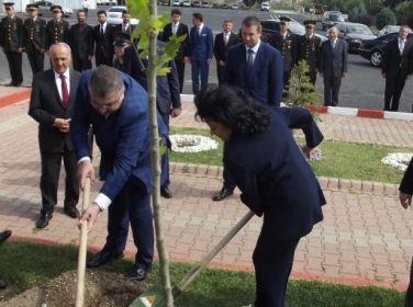 Şehit Astsubay Halisdemir Anısına Kırklareli’de Çınar Ağacı Dikildi