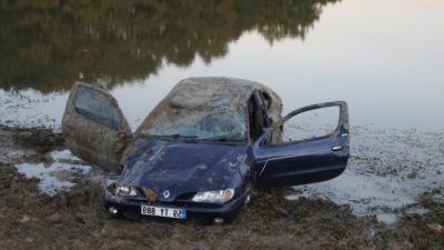 Otomobil Baraj Göletine Düştü: 5 Yaralı