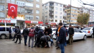 Çorlu’da Hdp’lilerin Protestosuna Polis Müdahale Etti: 13 Gözaltı