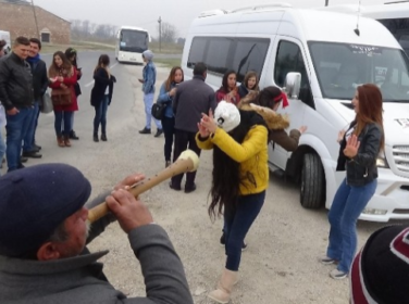 Edirne’ye Ayak Basan Turistleri Davul Zurna Ekibi Karşılıyor