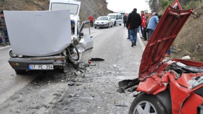 Çanakkale Küçükkuyu’da Trafik Kazası: 5 Yaralı