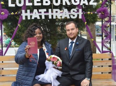 Amerikalı Gelin Türk Gelenekleriyle Lüleburgaz’da Evlendi